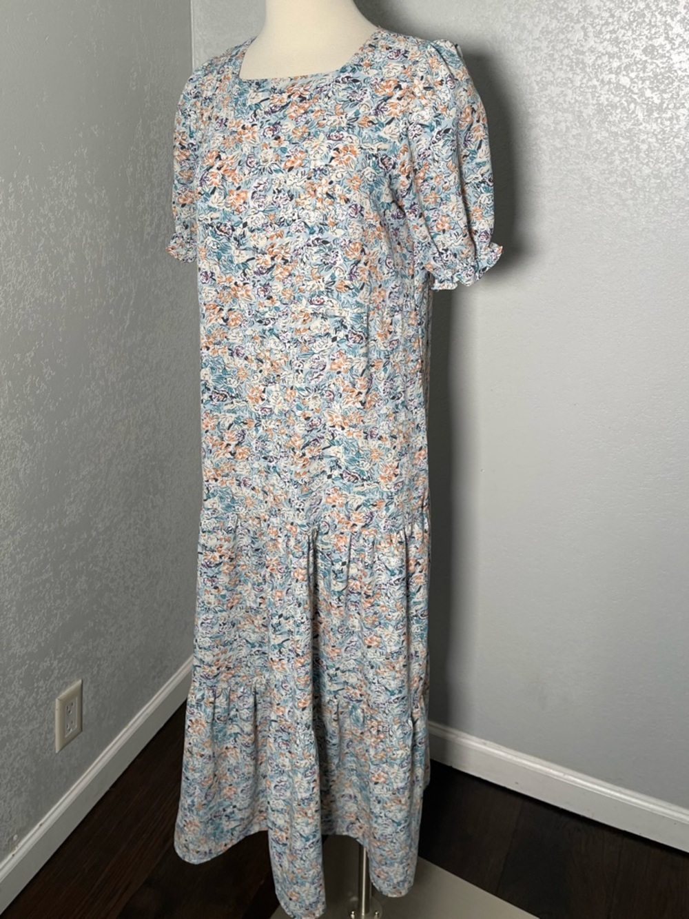 Floral Print Maxi Dress Sz 4 sweetsalt